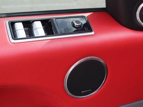 Used 2019 Land Rover Range Rover Sport SVR image 14