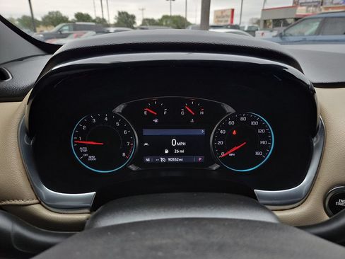 Used 2022 Chevrolet Traverse LT AWD/4WD image 23
