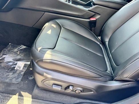 New 2025 Jeep Grand Cherokee Limited w/ Black Appearance Package image 12