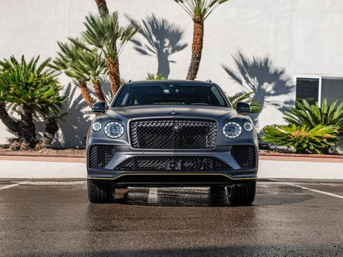Used 2025 Bentley Bentayga S Black Edition image 35