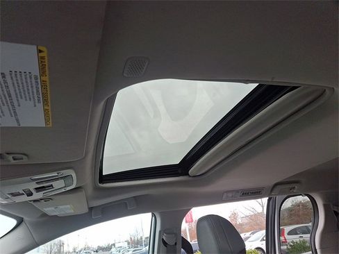 Used 2024 Toyota Sienna XLE image 15