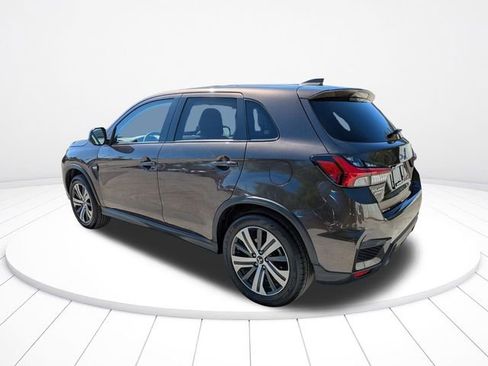 Used 2021 Mitsubishi Outlander Sport ES image 6
