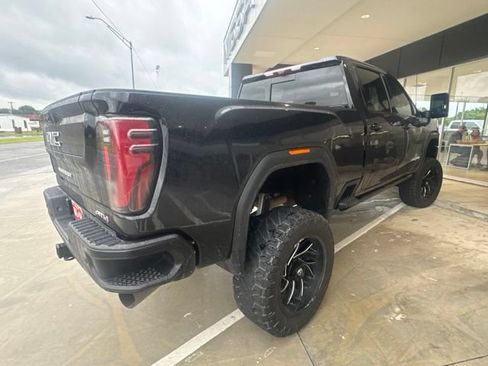 Used 2025 GMC Sierra 2500 AT4 w/ AT4 Premium Plus Package AWD/4WD image 4