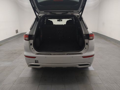 Used 2023 Mitsubishi Outlander SEL AWD/4WD image 29