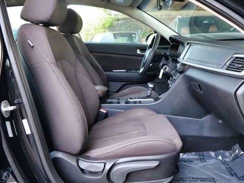 Used 2020 Kia Optima LX FWD image 46