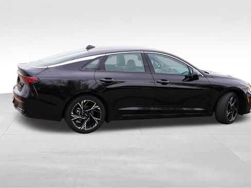 Certified 2025 Kia K5 GT-Line w/ GT-Line Premium Package AWD/4WD image 4
