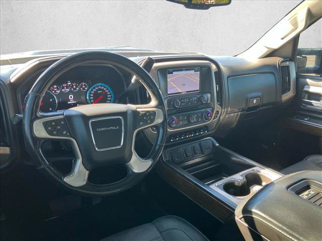 Used 2018 GMC Sierra 2500 Denali w/ Duramax Plus Package AWD/4WD image 10
