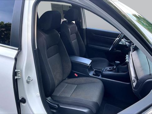 Used 2025 Honda CR-V EX image 8