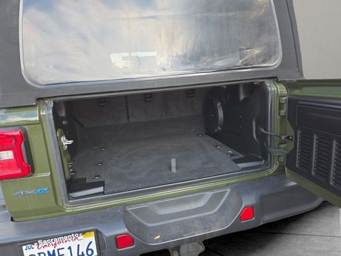 Used 2022 Jeep Wrangler Unlimited Rubicon 4xe w/ Cold Weather Group image 10