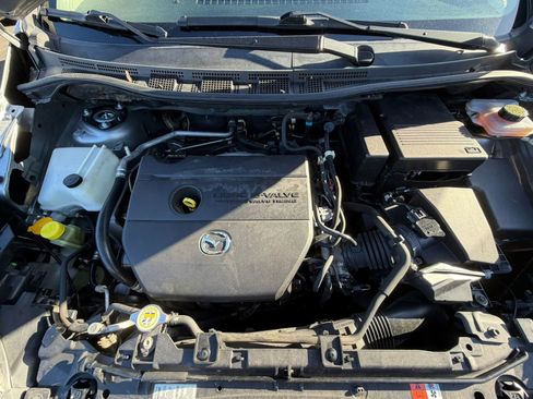 Used 2015 MAZDA MAZDA5 Sport image 26