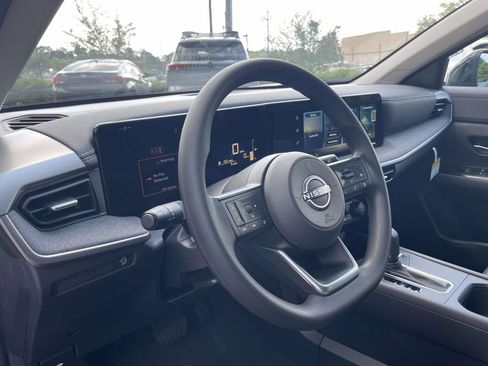 New 2026 Nissan Kicks SV w/ Cold Weather Package FWD image 13