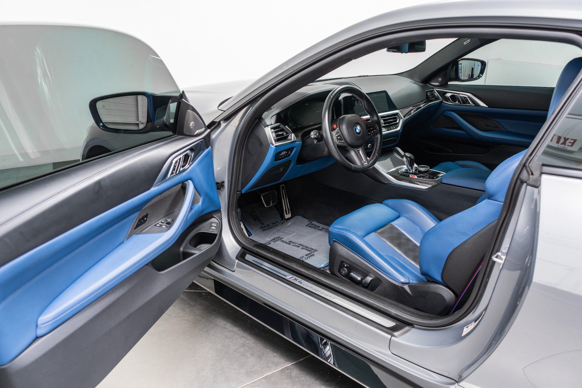 Used 2022 BMW M4 Competition w/ Executive Package RWD image 23