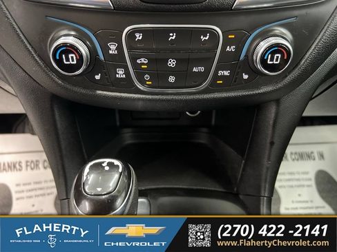 Used 2020 Chevrolet Equinox LT w/ Driver Convenience Package FWD image 30