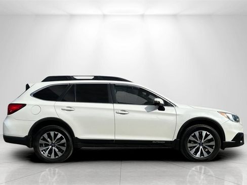 Used 2015 Subaru Outback 3.6R Limited image 3