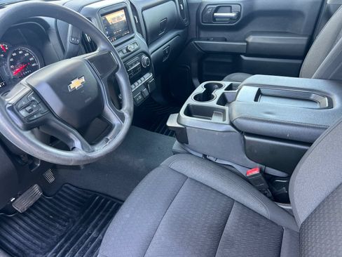 Used 2022 Chevrolet Silverado 1500 Custom w/ LPO, Dark Essentials Package RWD image 9
