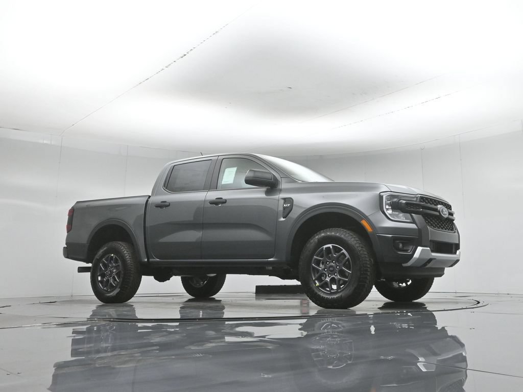 New 2026 Ford Ranger XLT w/ Black Appearance Package AWD/4WD image 3