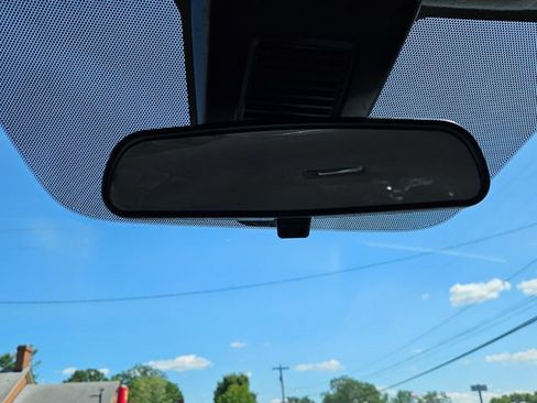 Used 2023 Nissan Kicks SV FWD image 25