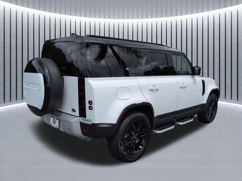 Certified 2023 Land Rover Defender 110 SE AWD/4WD image 3