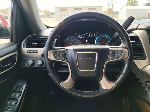Used 2018 GMC Yukon Denali w/ Open Road Package image 10