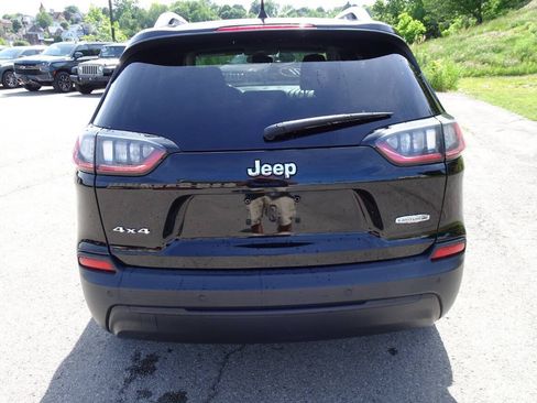 Used 2020 Jeep Cherokee Latitude Plus w/ Cold Weather Group AWD/4WD image 7
