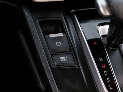 Used 2019 Honda CR-V LX image 30