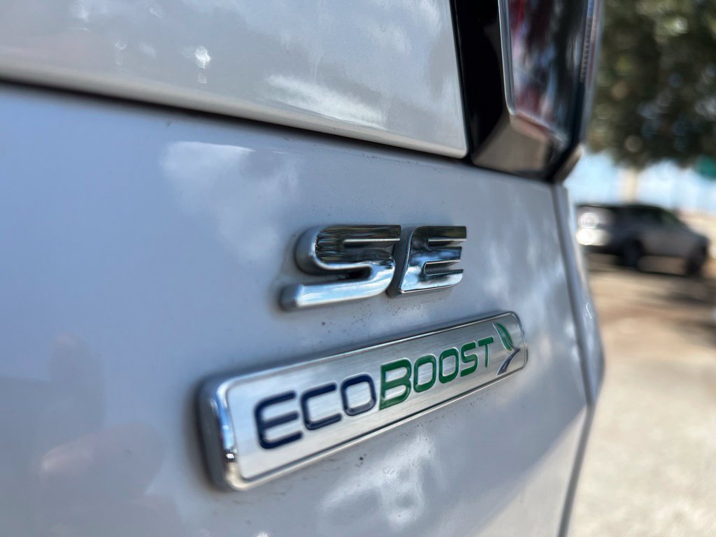Used 2018 Ford Escape SE w/ Ford Safe & Smart Package FWD image 27