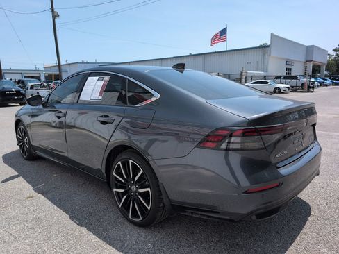 Used 2025 Honda Accord Touring image 6