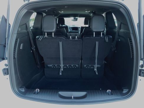 New 2026 Chrysler Pacifica Select image 12