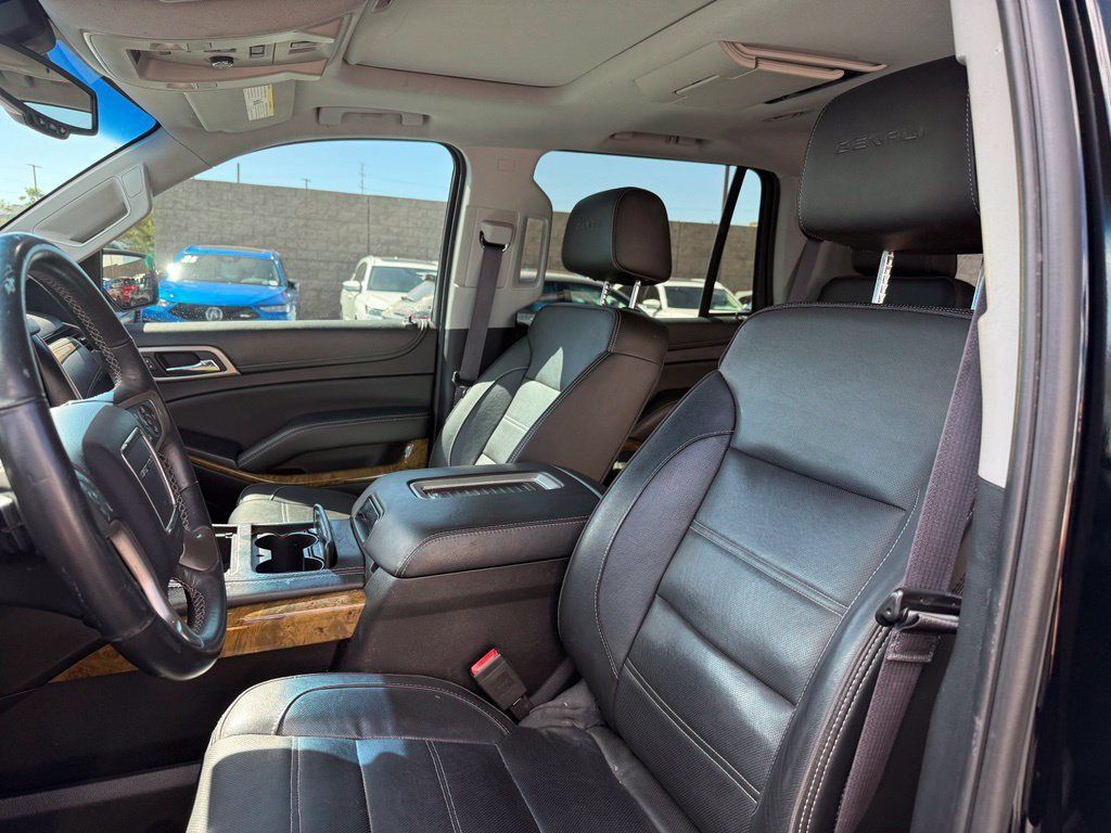 Used 2017 GMC Yukon Denali w/ Open Road Package RWD image 13