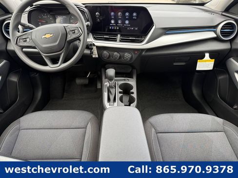 New 2026 Chevrolet Trax LS w/ LS Convenience Package FWD image 13