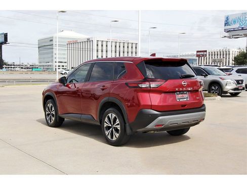 Used 2023 Nissan Rogue SV image 4