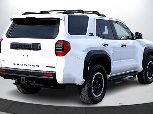Used 2025 Toyota 4Runner TRD Off-Road Premium image 9