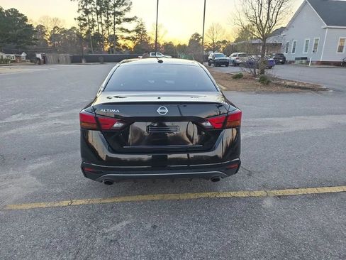 Used 2020 Nissan Altima 2.5 SR image 3