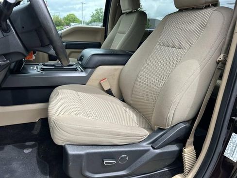 Used 2018 Ford F250 XLT w/ XLT Premium Package AWD/4WD image 30