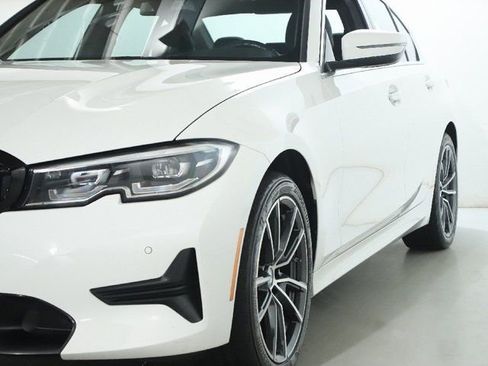 Used 2020 BMW 330i xDrive Sedan w/ Premium Package AWD/4WD image 5