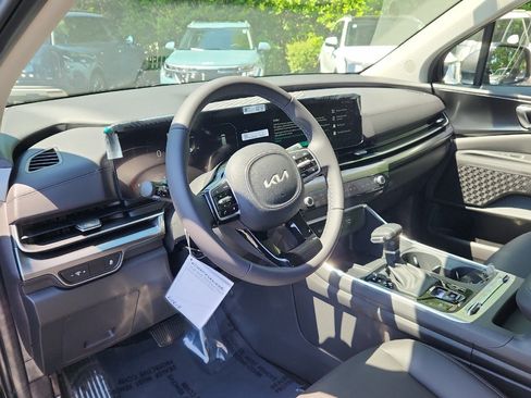 New 2026 Kia Carnival SX w/ SX Dark Edition Package FWD image 20