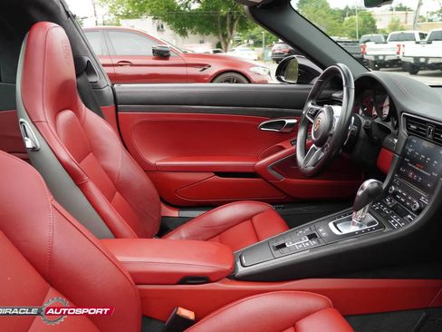 Used 2018 Porsche 911 Targa 4S AWD/4WD image 29