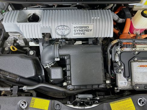 Used 2012 Toyota Prius Two FWD image 29