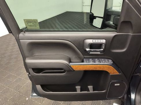 Used 2017 Chevrolet Silverado 2500 High Country w/ Duramax Plus Package AWD/4WD image 23