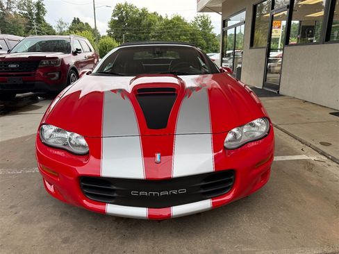 Used 2002 Chevrolet Camaro Z28 w/ SS Performance/Appearance Pkg RWD image 20