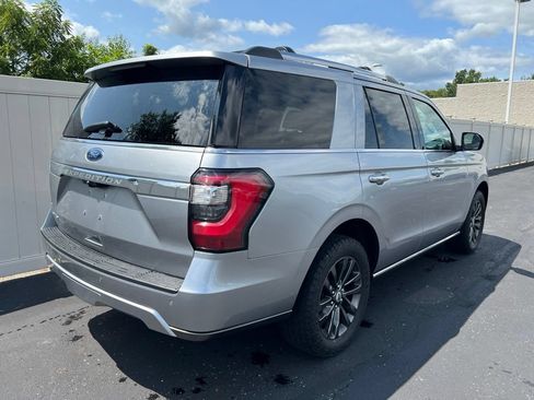 Used 2021 Ford Expedition Limited AWD/4WD image 3