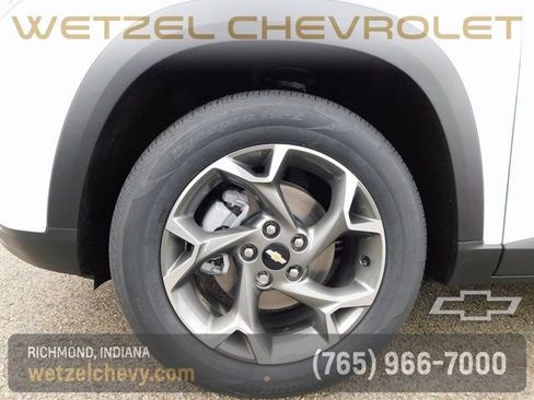 New 2026 Chevrolet Trax LT FWD image 10