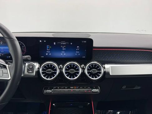 Certified 2026 Mercedes-Benz GLB 250 image 4
