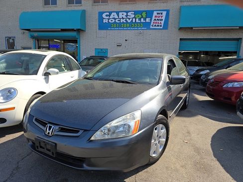 Used 2004 Honda Accord LX image 2