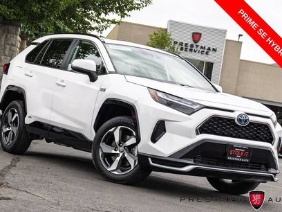 Used 2024 Toyota RAV4 SE w/ Weather & Moonroof Package