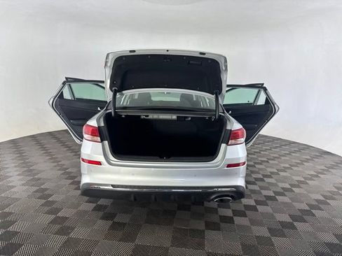 Used 2019 Kia Optima LX FWD image 12