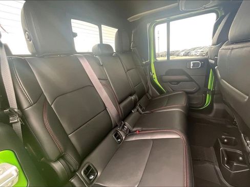 New 2025 Jeep Gladiator Rubicon image 9