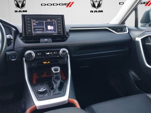 Used 2022 Toyota RAV4 Adventure image 9