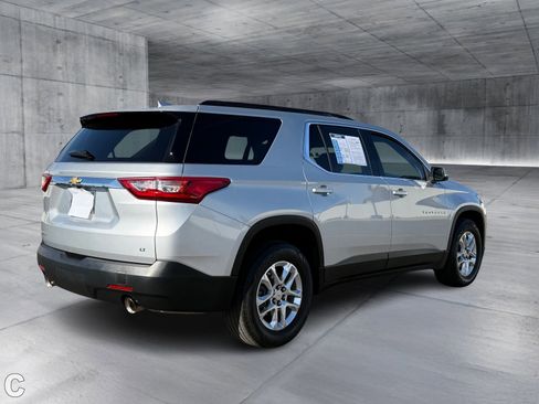 Certified 2021 Chevrolet Traverse LT image 5