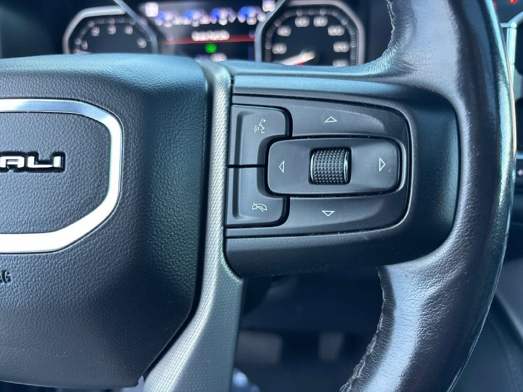 Used 2021 GMC Yukon Denali AWD/4WD image 25